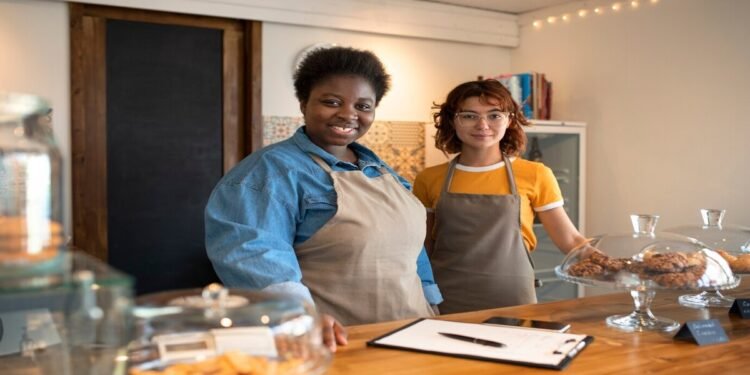 Microempreendedoras: Conheça o perfil médio das mulheres MEI no Brasil!