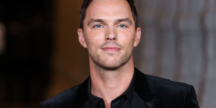 Mais do que um Rosto Bonito: A Evolução de Nicholas Hoult