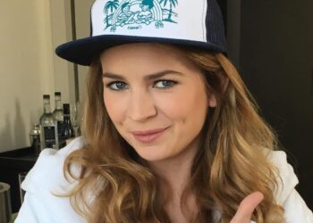 Você Conhece Britt Robertson? Descubra a Atriz que Conquistou Hollywood
