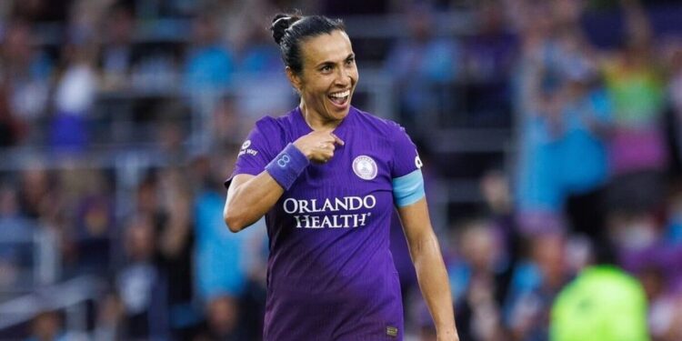 A Rainha voltou: Marta Brilha e Leva o Orlando Pride à Final