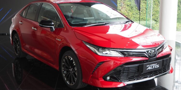 Toyota Corolla Altis Híbrido GR Sport 2023 | Veja essa imagem em: Wikimedia Commons