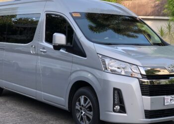 Toyota Hiace | Veja essa imagem em: Wikimedia Commons