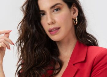 De Blogueira a Mulher de Negócios: A Evolução de Camila Coutinho