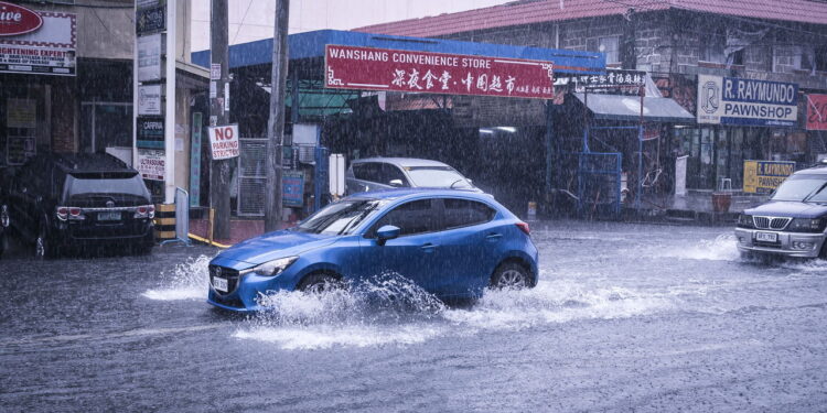 Alerta Laranja: Chuvas intensas e ventos fortes ameaçam várias regiões. Confira