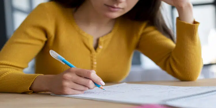 Concurso Câmara de Brotas–SP anuncia 4 vagas com salários até R$ 9.8 mil!