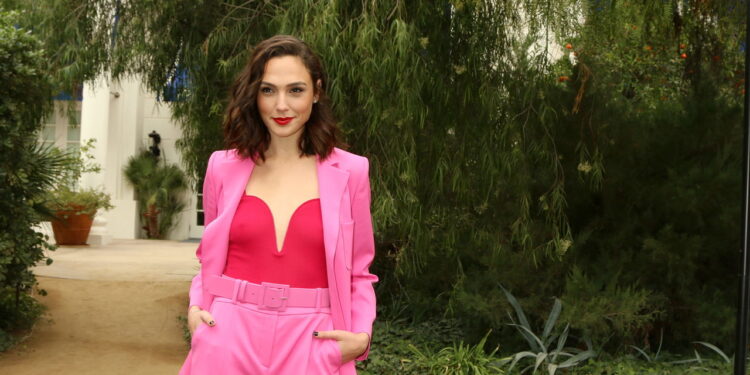 Gal Gadot te surpreenderá em seu novo papel! Descubra porque