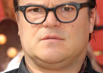 Jack Black: Muito mais que um comediante! Descubra a fortuna e os sucessos do astro