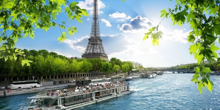 4 mistérios de Paris que você nunca imaginou existir! – Créditos: depositphotos.com / Givaga