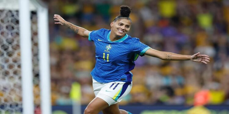 A História De Amanda Gutierres: Carreira, Títulos, Times e Jogos. Confira!