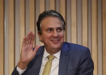 Opinião: "Nepotismo cruzado: uma praga anacrônica"