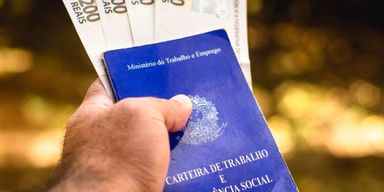 Novo salário mínimo 2025 atualizado! Confira