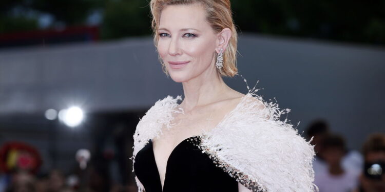 A Rainha de Hollywood e Sua Fortuna: O Sucesso de Cate Blanchett