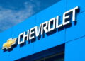 Quer um sedã bom e barato? Veja 5 versões do Chevrolet Prisma que valem a pena!