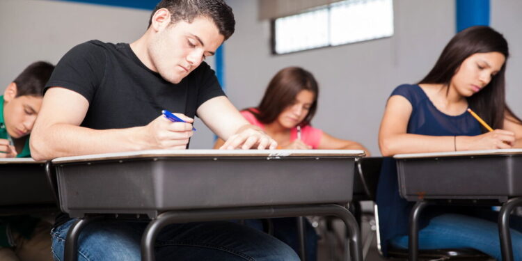 Como Estudar e Passar Na Prova Teórica Do Detran? Confira!