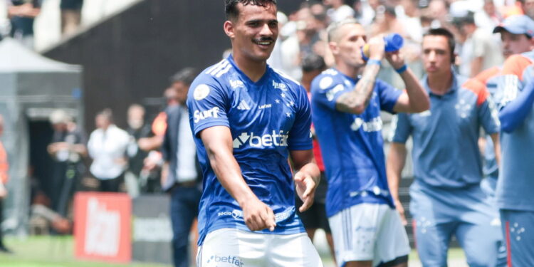 Mercado da Bola: Cruzeiro Define os Rumos para a Próxima Temporada