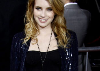 Família, Sucesso e Salário Milionário: A Evolução da Atriz Emma Roberts