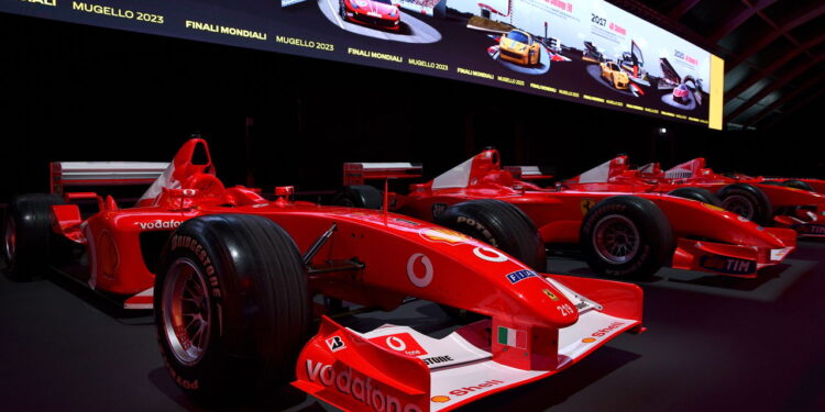 Bernie Ecclestone vende coleção de carros: um pedaço da história da F1 à venda!
