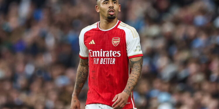 Gabriel Jesus brilha no Arsenal e se aproxima da titularidade: entenda o porquê