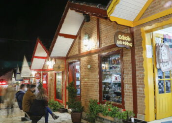 Réveillon em Minas Gerais: Descubra os Melhores Destinos Para Celebrar a Virada!