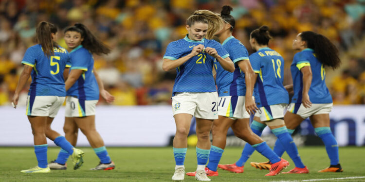 Seleção Feminina de Futebol joga bem e vence a Austrália outra vez.