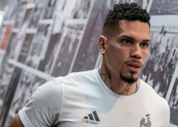 Paulinho no Palmeiras? Essa e outras contratações que pode mudar o futebol brasileiro