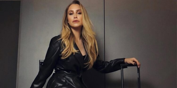Carla Diaz: A Versatilidade que Conquistou o Brasil