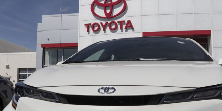 Toyota paralisa produção no Brasil e só deve retomar as atividades em 2026!