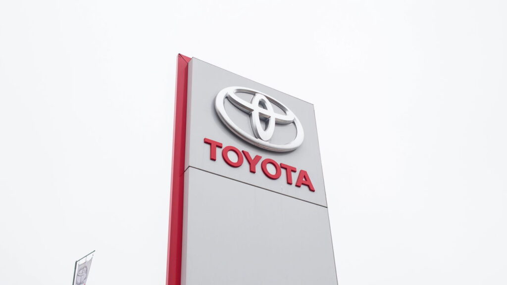 Toyota vai retomar produção no Brasil, mas com motores vindos de fora! Entenda