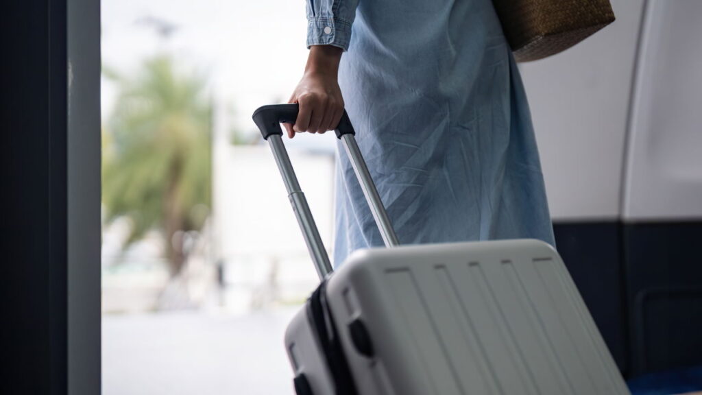 Vai viajar para o exterior? Veja como proteger os dados do seu celular!