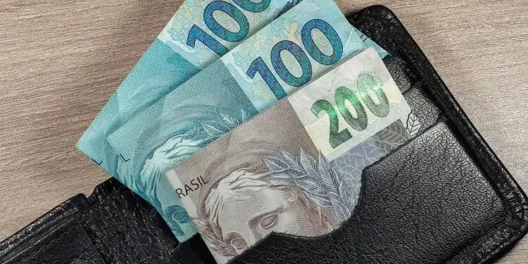 Saiba quem tem direito ao crédito pelo Caixa Tem – Créditos: depositphotos.com / Alisonnunes