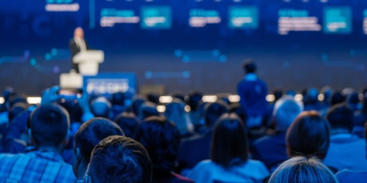 Como as empresas evoluíram na comunicação com o investidor em 2024?