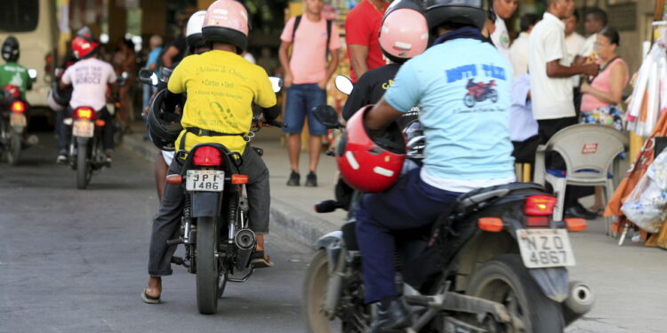 Motociclistas: pare de cometer esses erros e evite acidentes