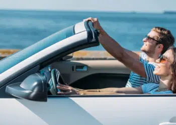 Verão no litoral sem dor de cabeça? Dicas de trânsito para evitar multas e acidentes