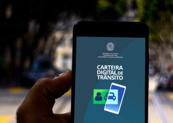 Como identificar o número de espelho da CNH: Segurança e informações complementar