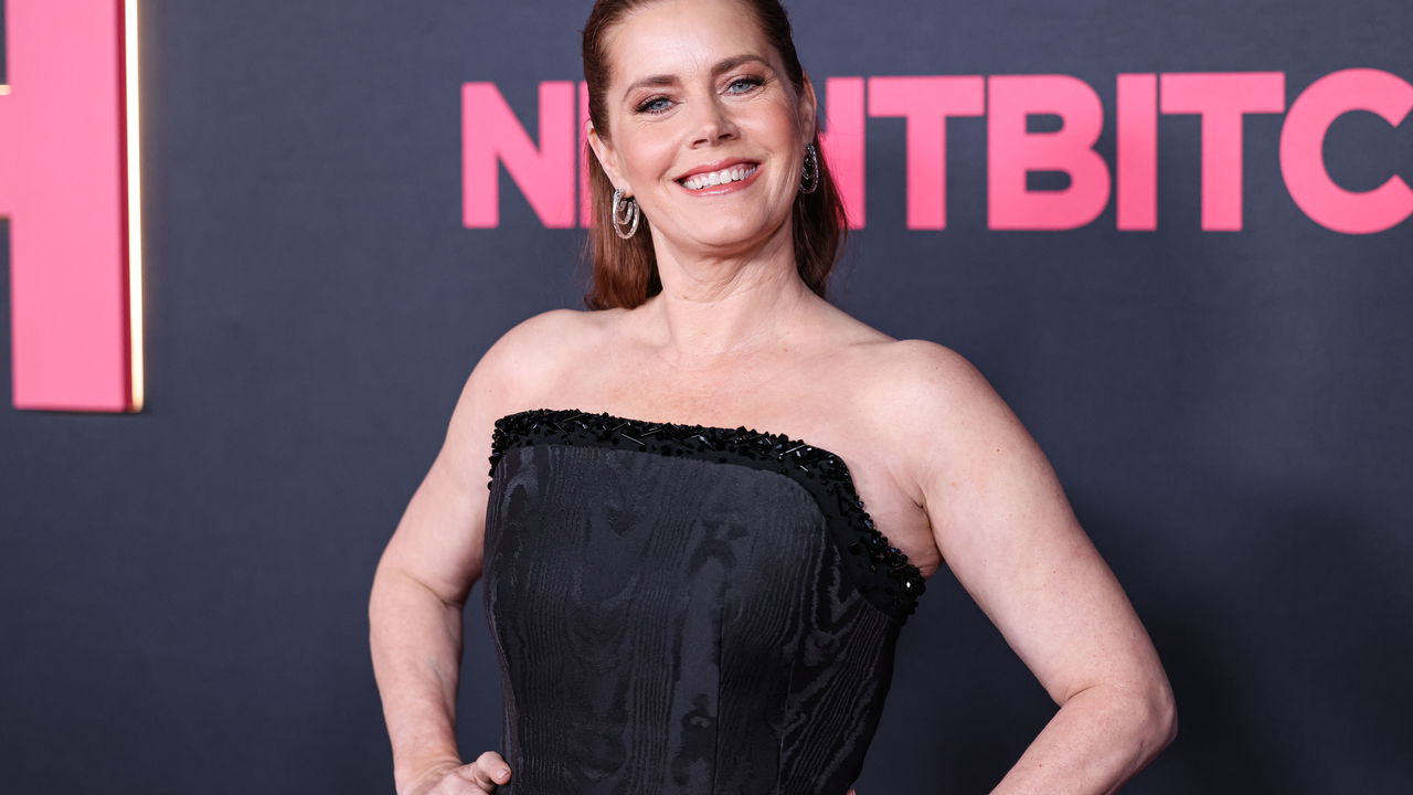 Canina: O terror cômico de Amy Adams que vai te surpreender chega ao Disney+