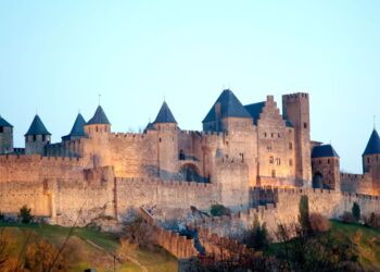 O Passado Presente: Conheça as Cidades Que Conservam a Essência Medieval!