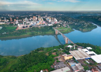 Essa é uma cidade muito procurada por brasileiros que querem fazer compras