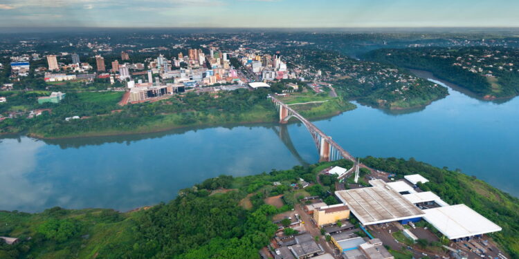 Essa é uma cidade muito procurada por brasileiros que querem fazer compras