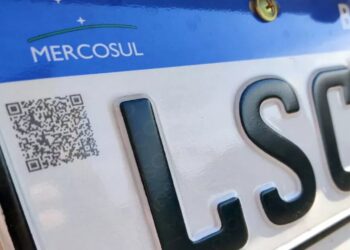 Como funciona e para que serve o QR Code nas placas dos veículos?