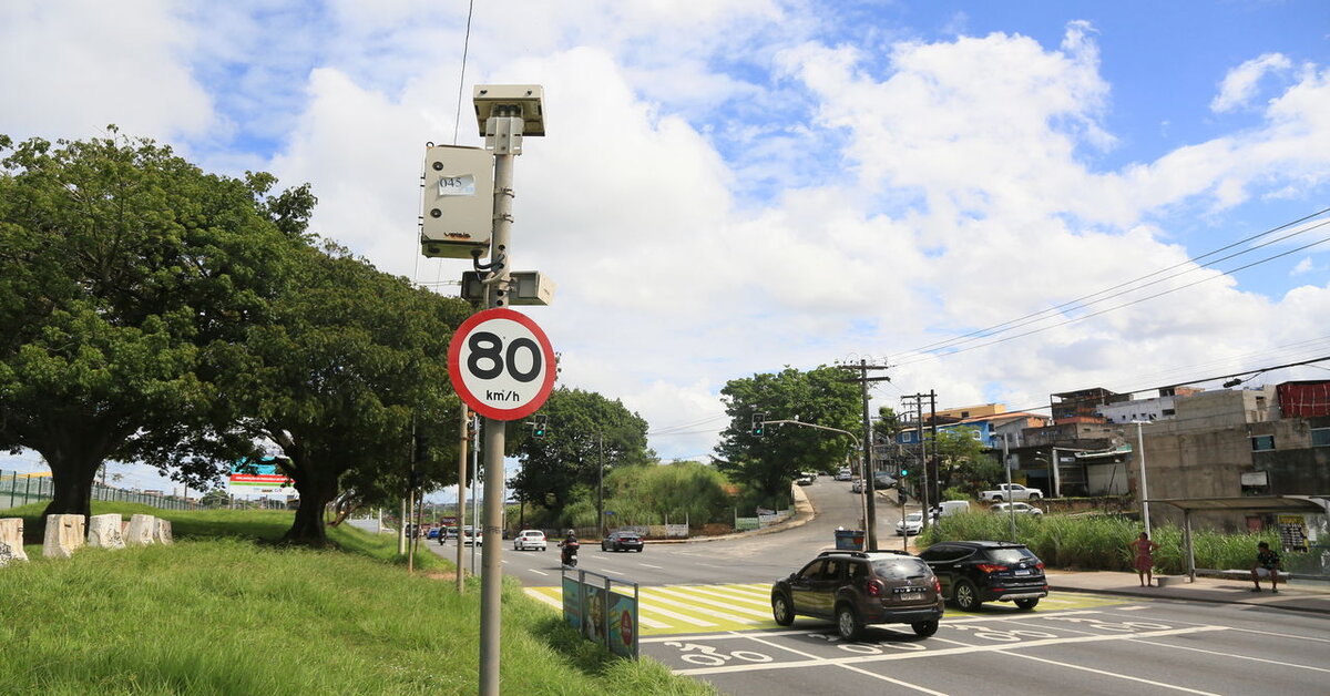 Como funcionam os radares na aplicação de multas nas rodovias?