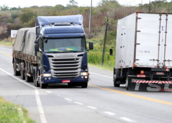 Multas do DER nas rodovias brasileiras; Como consultar e recorrer