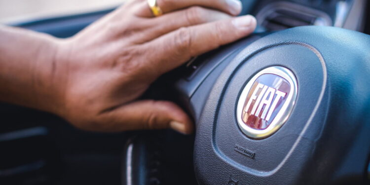 Pensando em um Fiat usado? Veja 4 modelos seminovos por até R$ 120 mil!