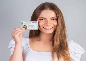 O que é e como solicitar a certidão de prontuário da CNH? Confira