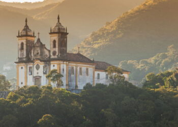 Cidade no interior de Minas Gerais encanta com qualidade de vida e beleza preservada