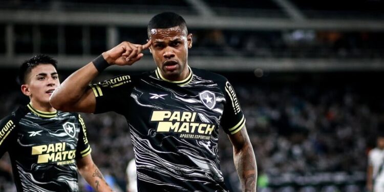 Júnior Santos é Galo! Atacante chega para brilhar