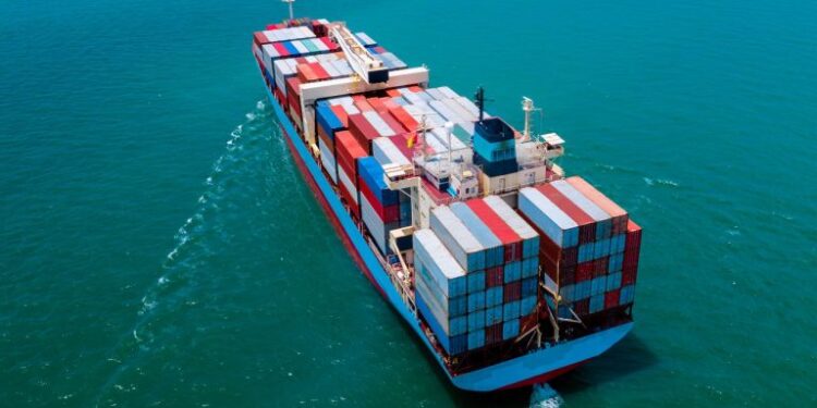 Navio de Exportação – Créditos: depositphotos.com / ShutterDin