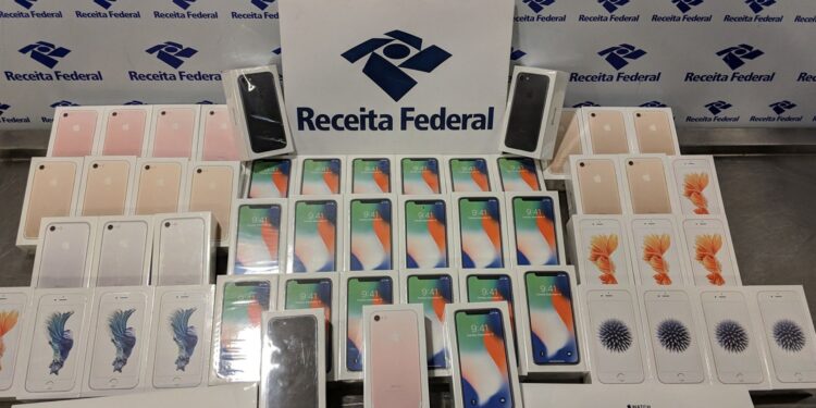 Leilão da Receita conta com PS5 por R$ 100, carros e joias à venda; Veja como participar