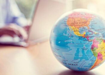 É hora de investir em mercados emergentes? Confira as oportunidade e riscos em 2025