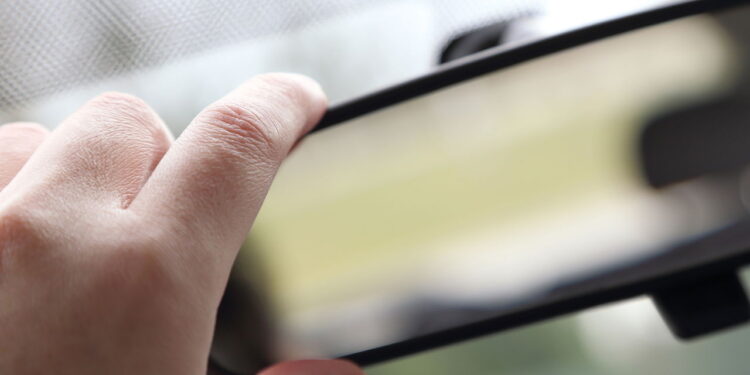 Retrovisor Trincado? Cuidado! Novas Regras Aumentam as Multas