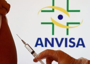 Anvisa espera respostas do Butantan para aprovar vacina contra dengue